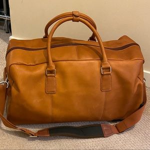 Wilson’s Leather Rolling Duffle Bag